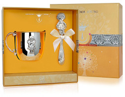 Набор детского серебра с кружкой «Девочка» и погремушкой